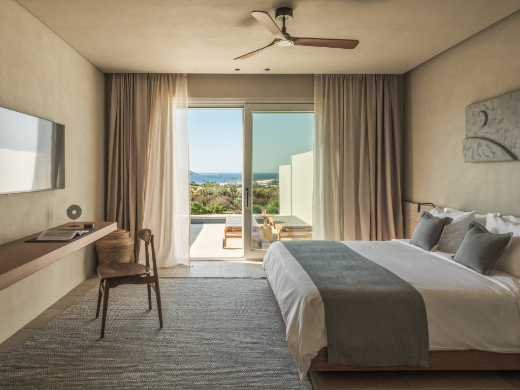 Essence-ovea-luxury-hotel-naousa-paros-01-04