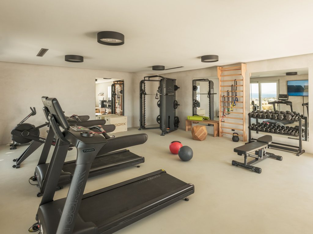 Ovea-paros-naousa-gym-01