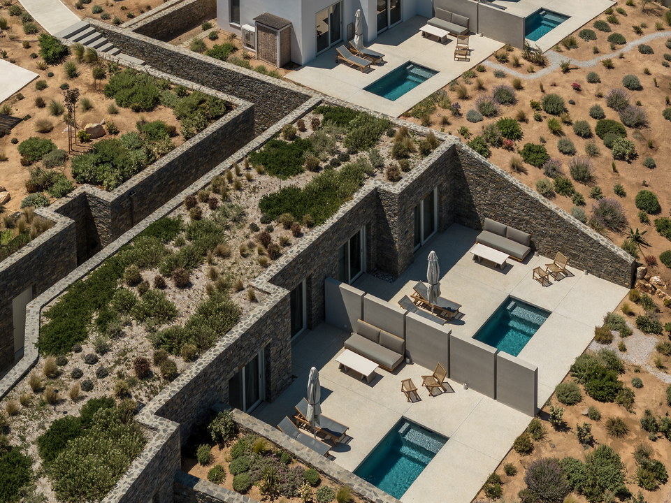 gardenGarden-ovea-luxury-hotel-naousa-paros-01